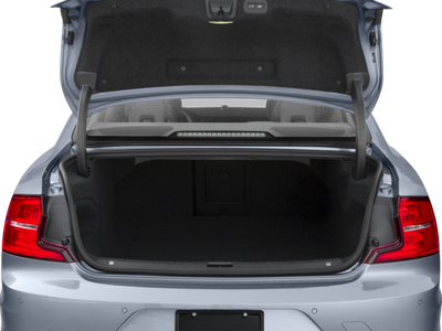 2017 Volvo S90 Momentum