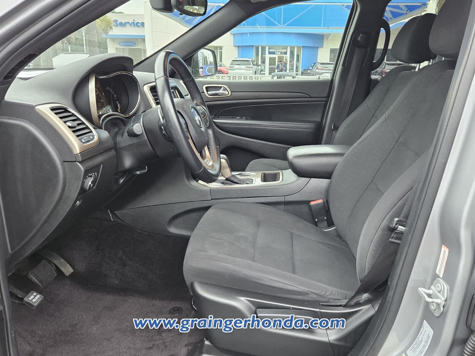 2017 Jeep Grand Cherokee Laredo