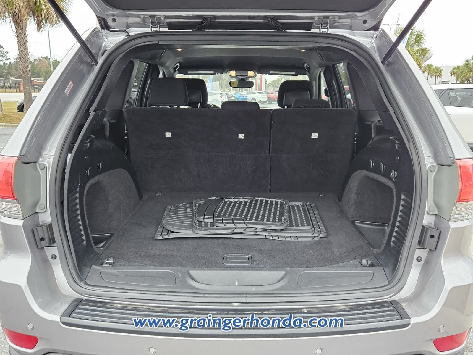 2017 Jeep Grand Cherokee Laredo