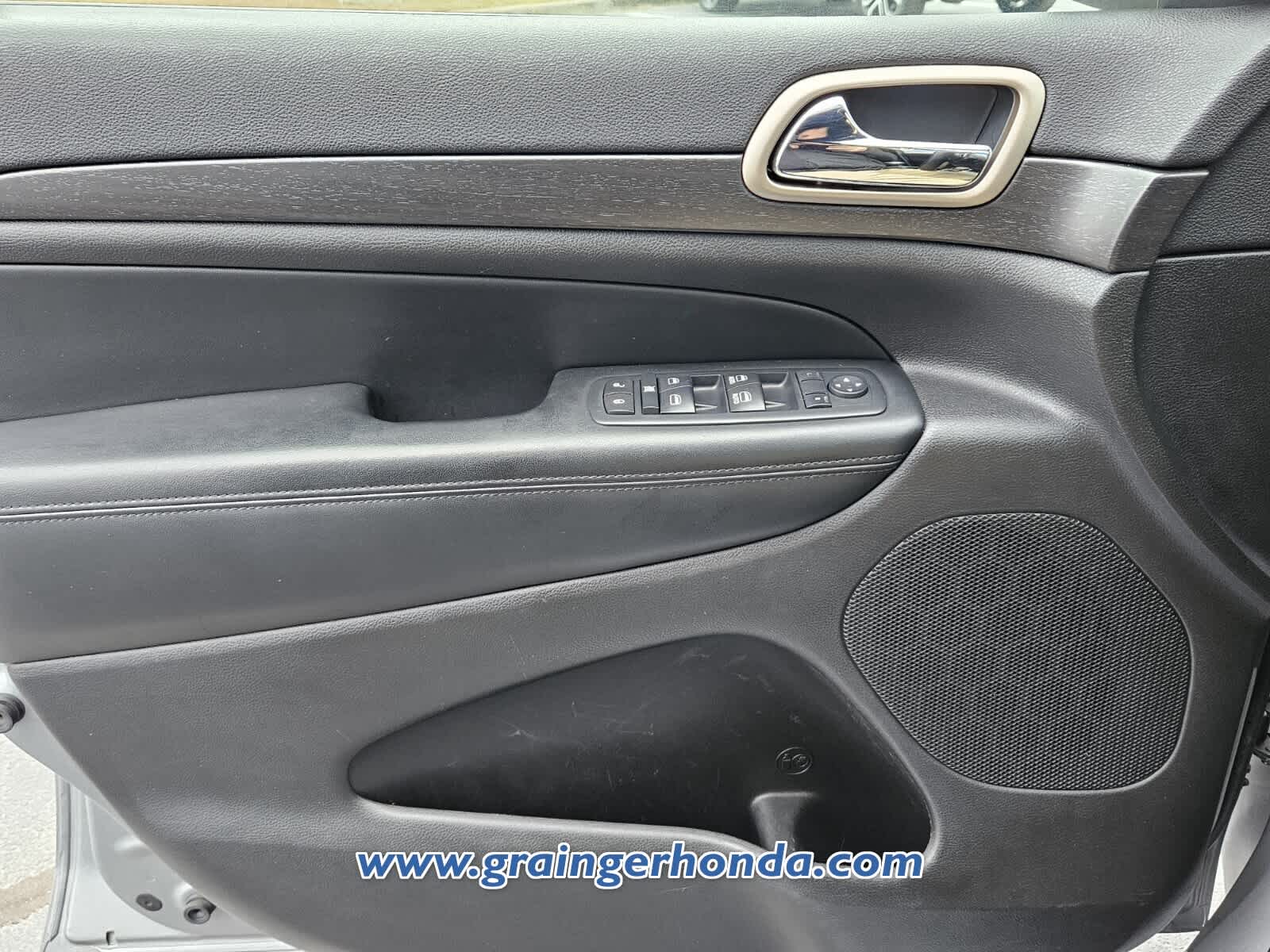 2017 Jeep Grand Cherokee Laredo