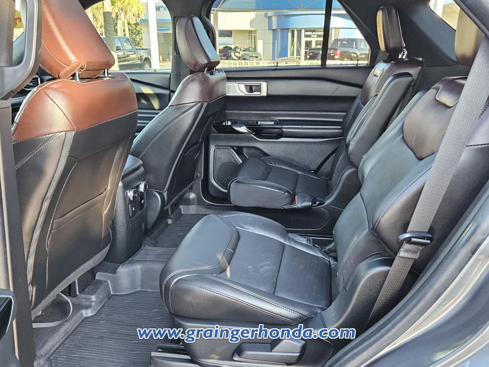 2023 Ford Explorer Platinum