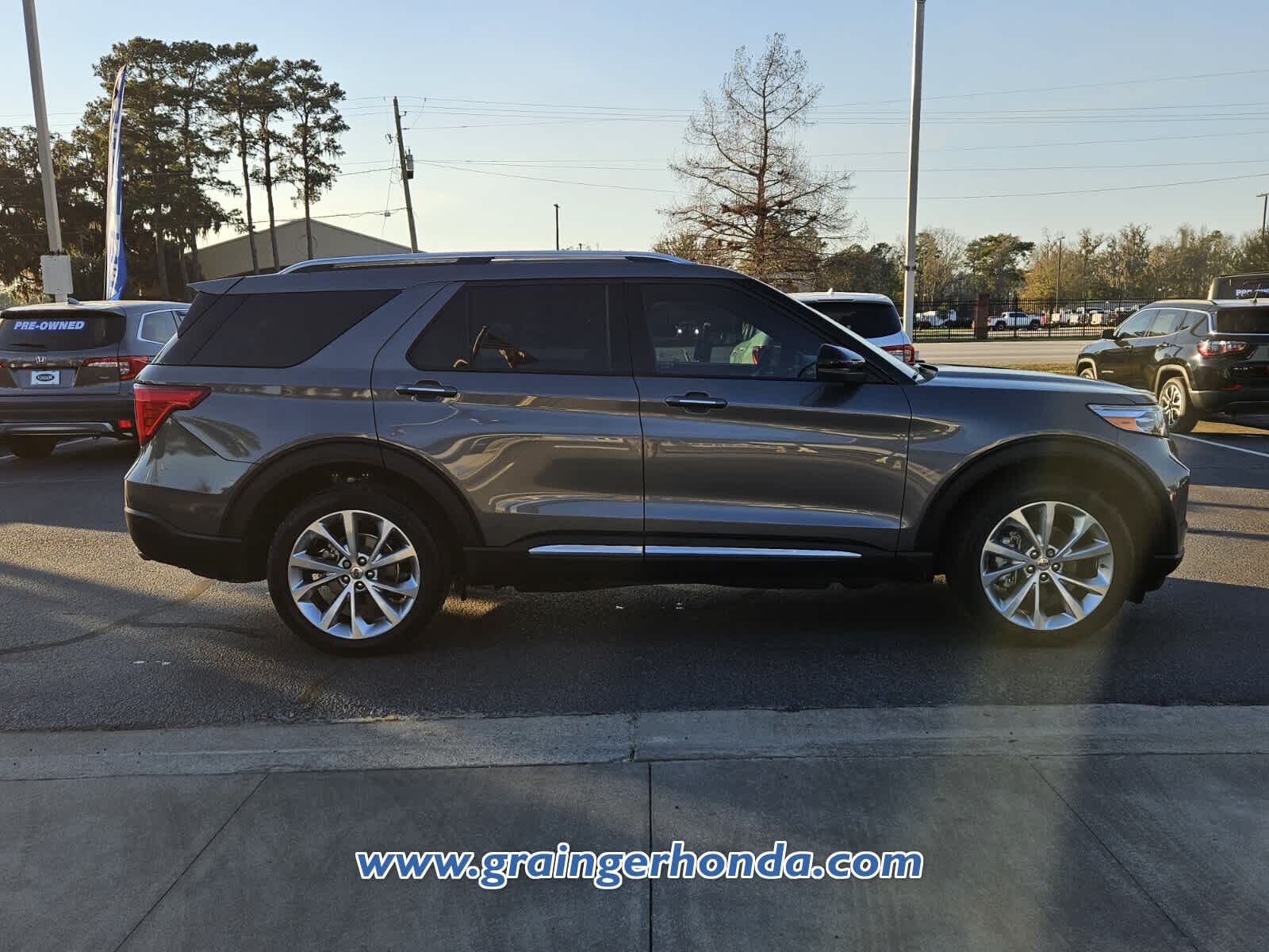 2023 Ford Explorer Platinum