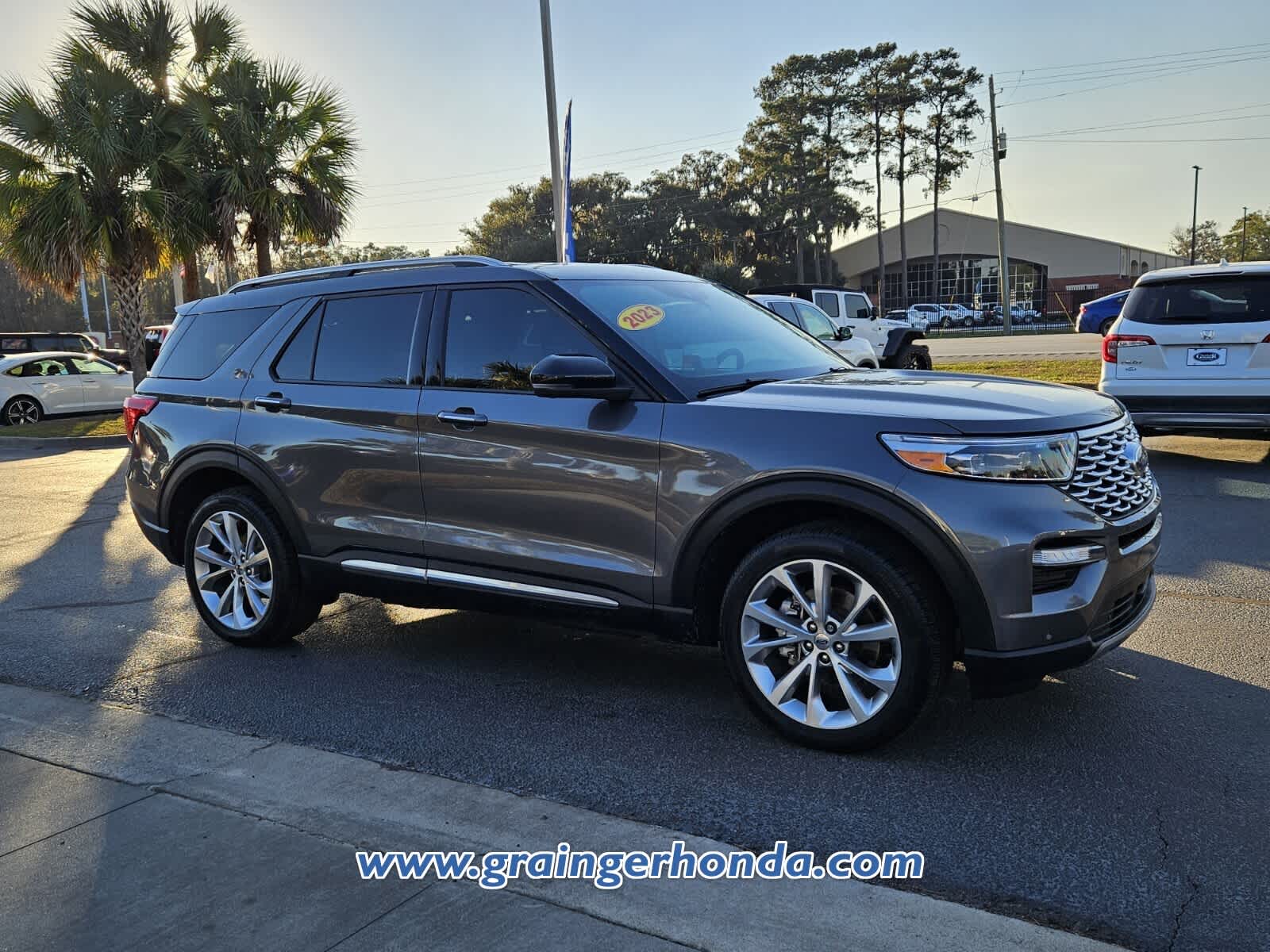 2023 Ford Explorer Platinum