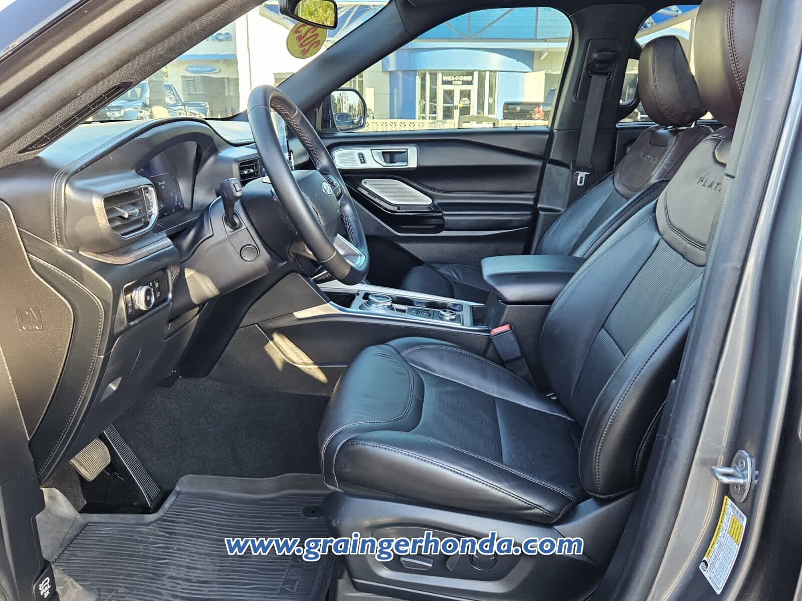 2023 Ford Explorer Platinum