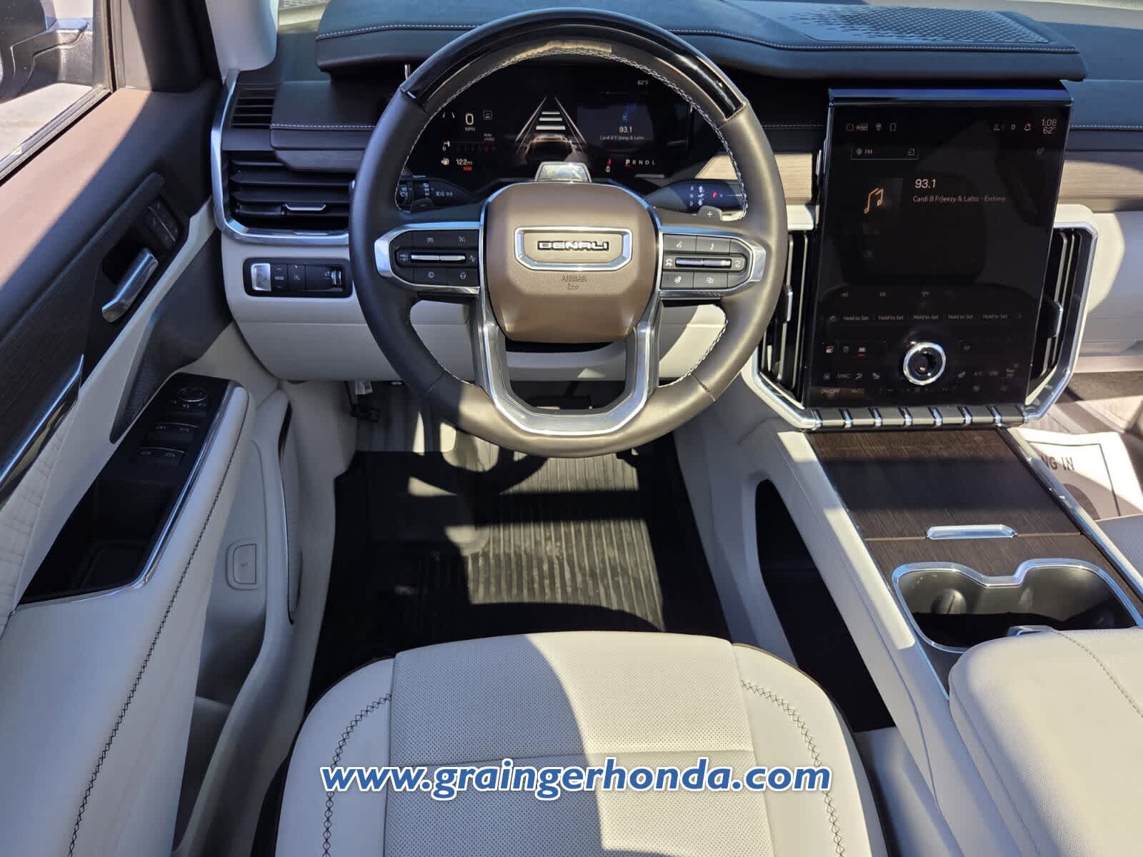 2024 GMC Acadia FWD Denali