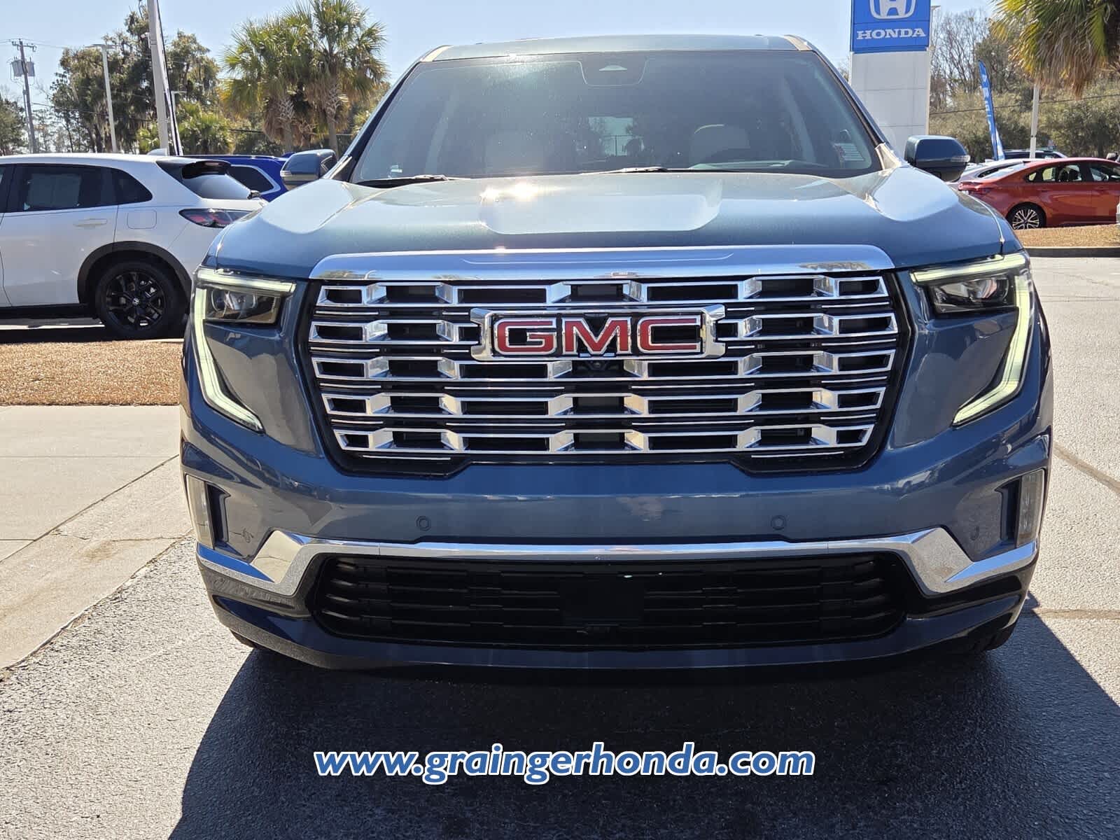 2024 GMC Acadia FWD Denali