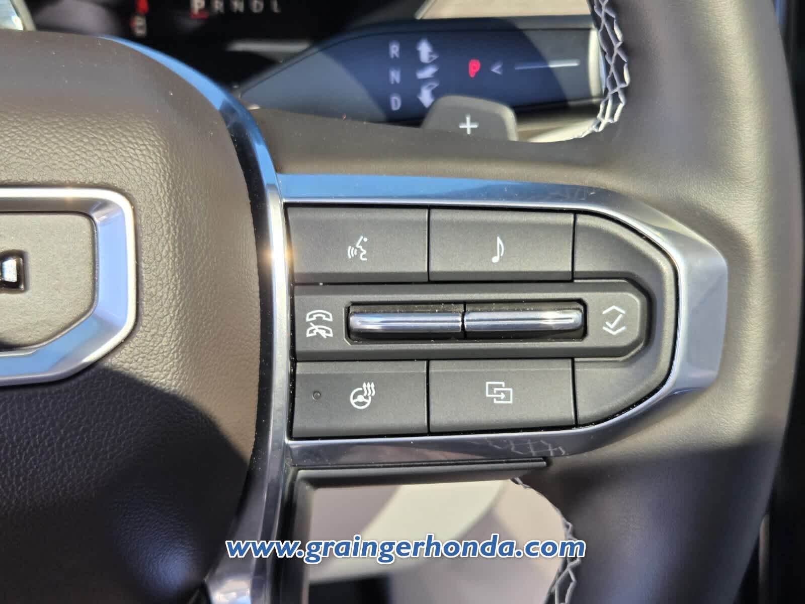 2024 GMC Acadia FWD Denali