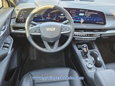 2024 Cadillac XT4 FWD Premium Luxury