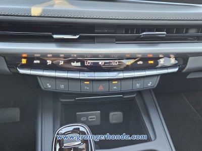 2024 Cadillac XT4 FWD Premium Luxury