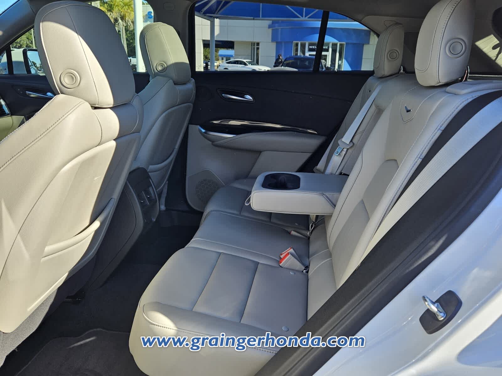 2021 Cadillac XT4 FWD Premium Luxury