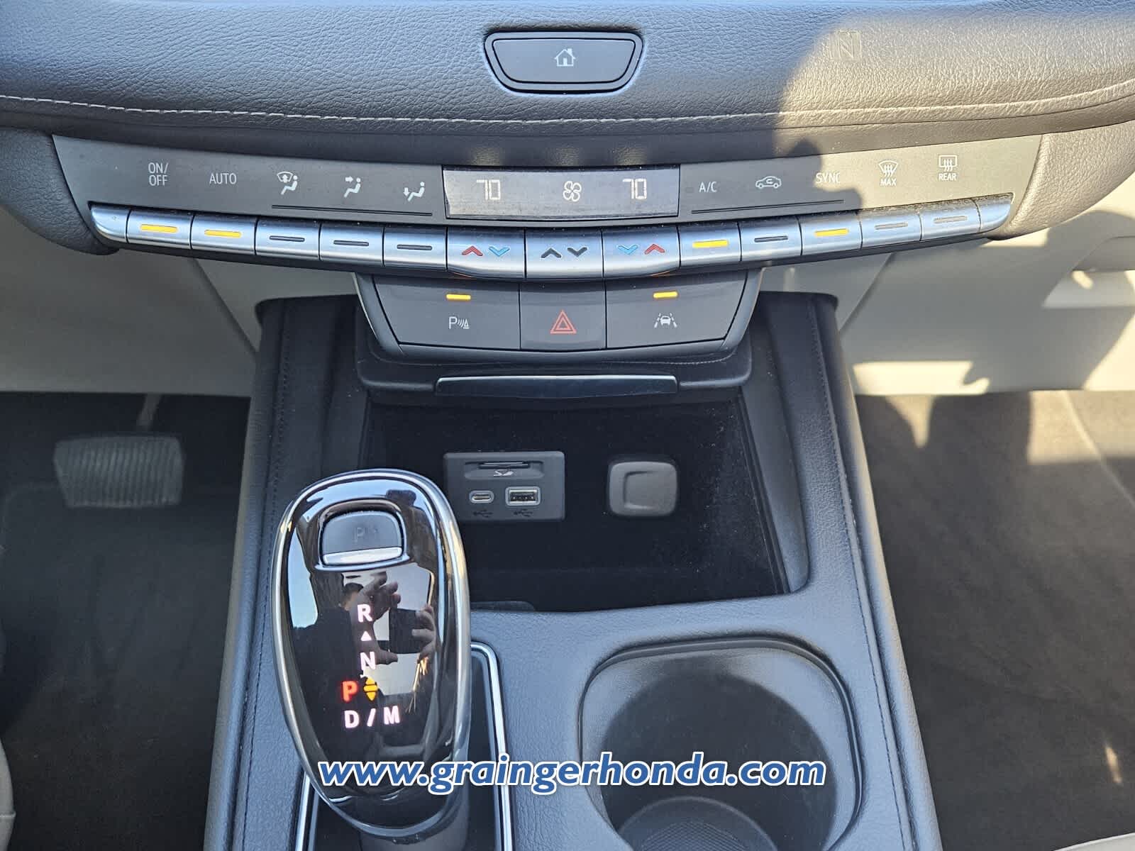 2021 Cadillac XT4 FWD Premium Luxury