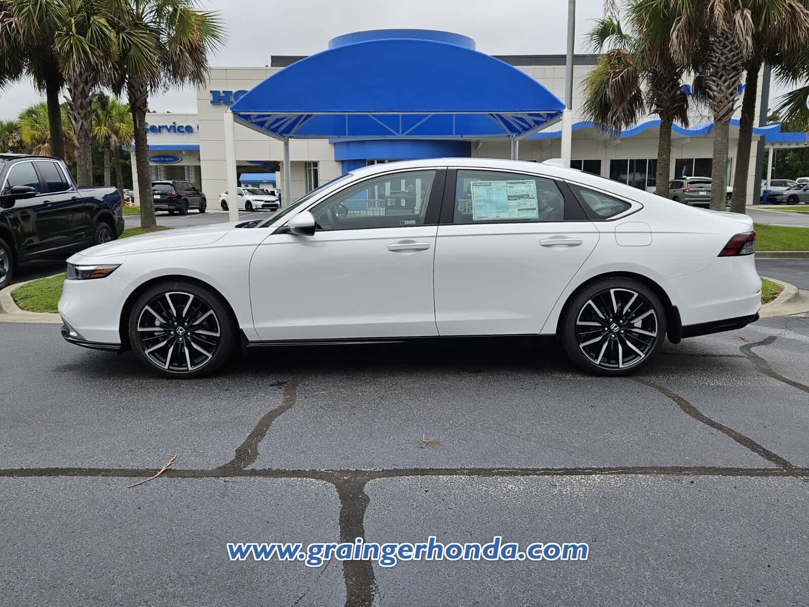2025 Honda Accord Hybrid Touring