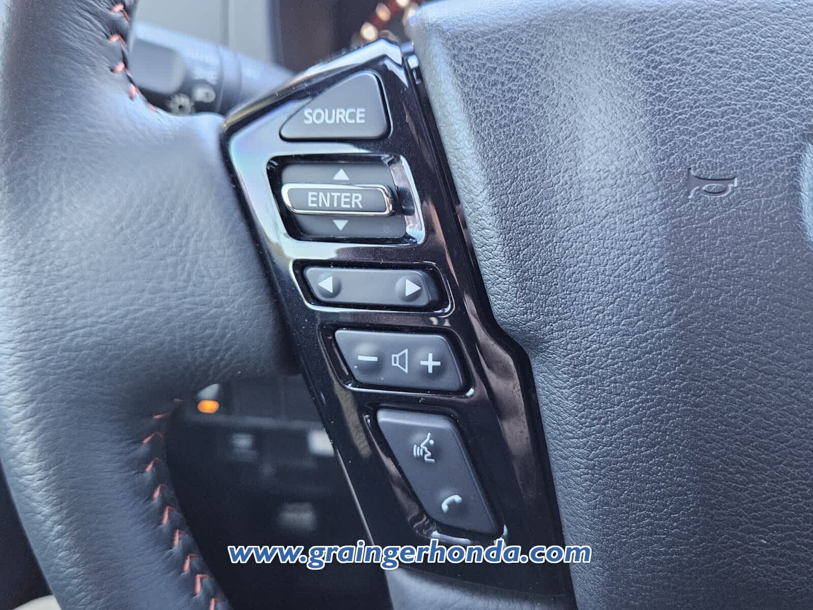 2025 Nissan Frontier PRO-X