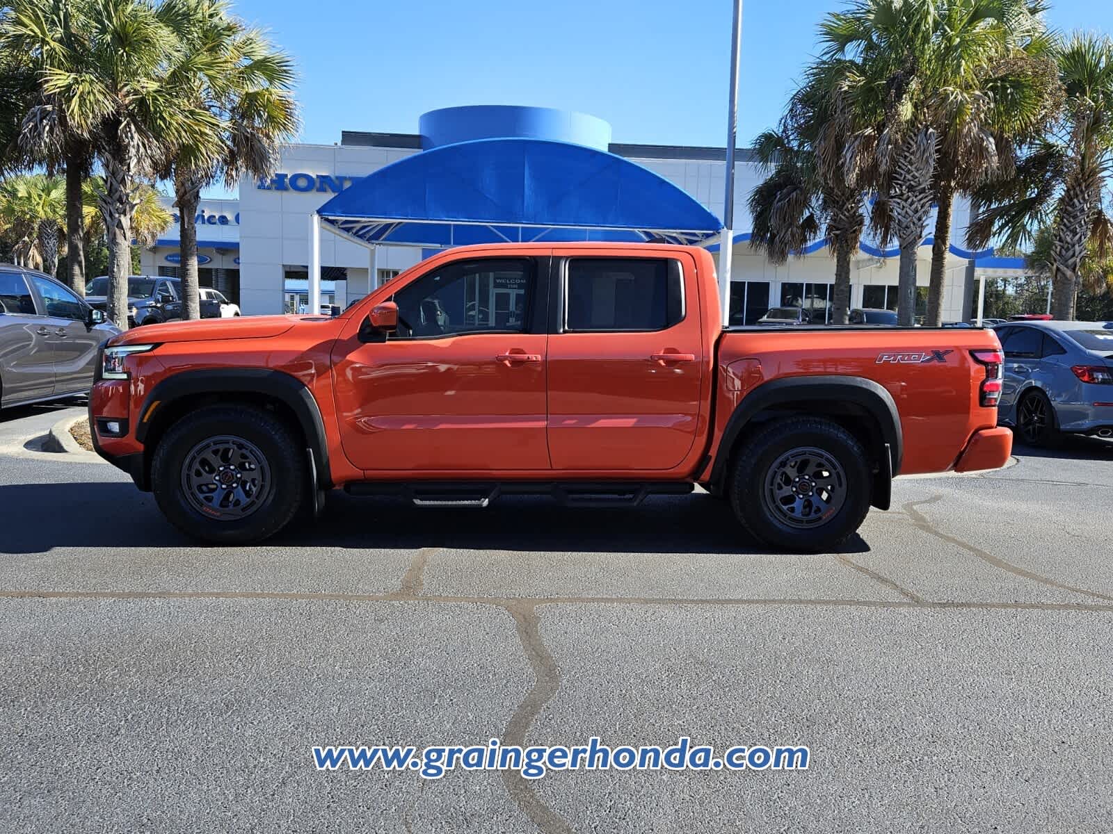 2025 Nissan Frontier PRO-X