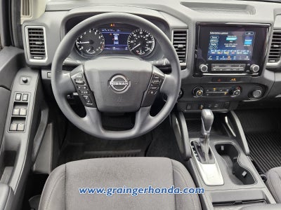 2023 Nissan Frontier SV