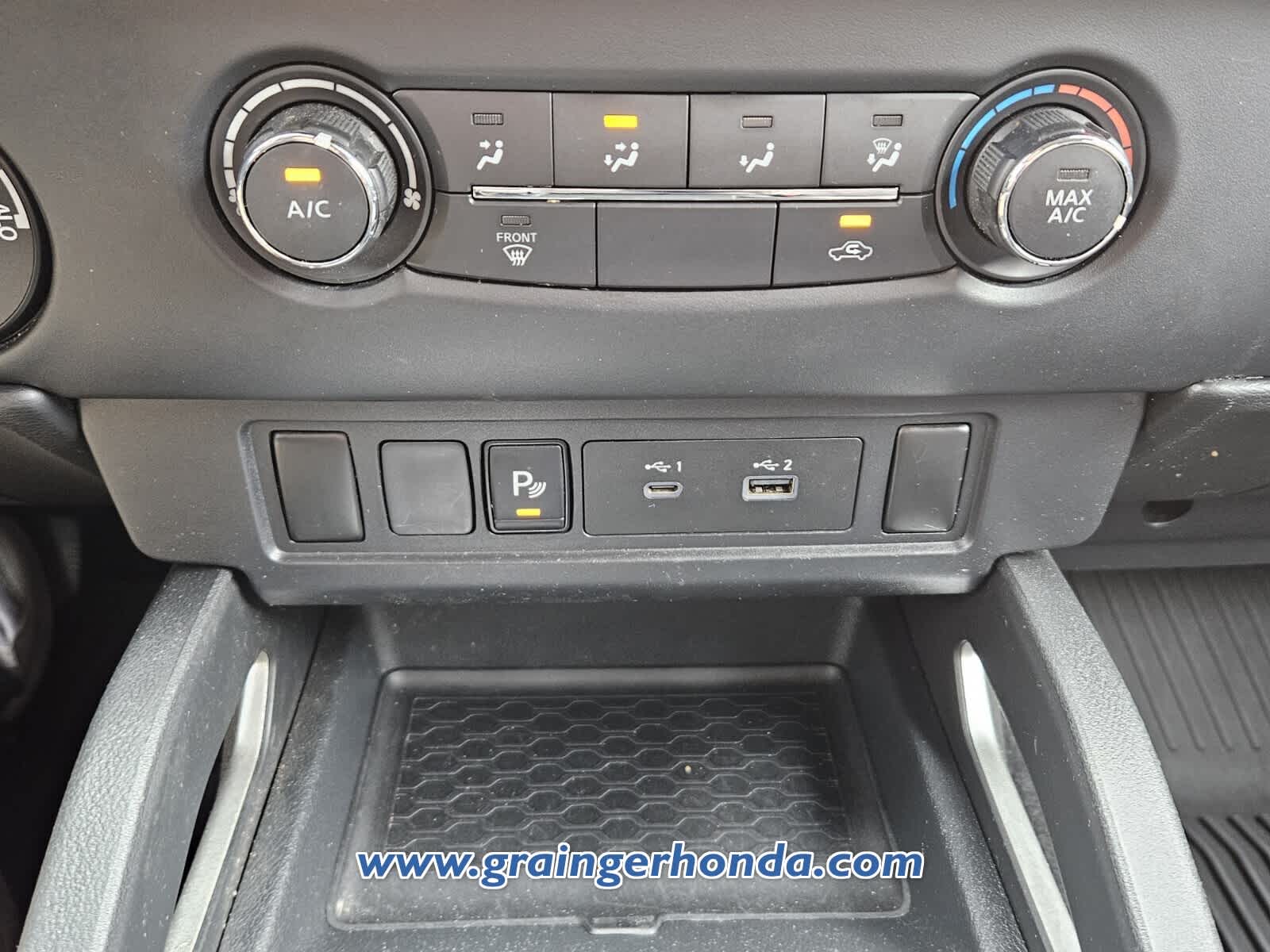 2023 Nissan Frontier SV