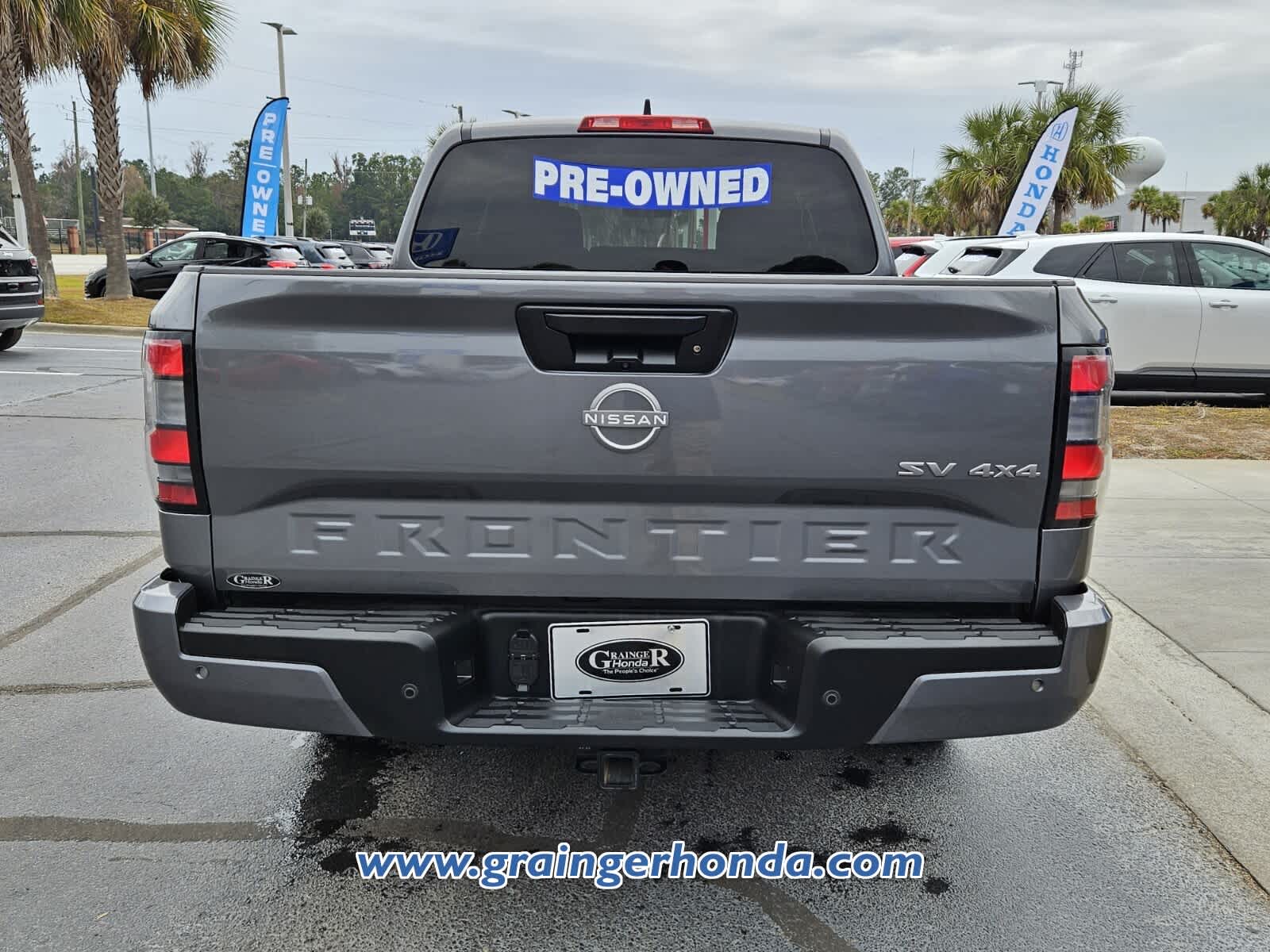 2023 Nissan Frontier SV