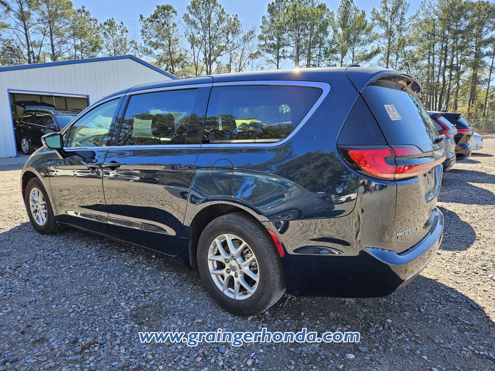 2024 Chrysler Pacifica Touring L