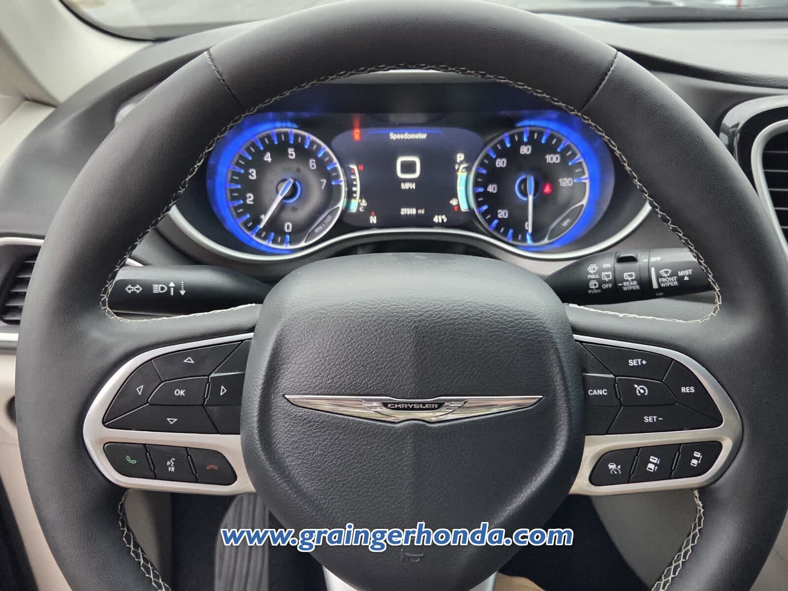 2024 Chrysler Pacifica Touring L