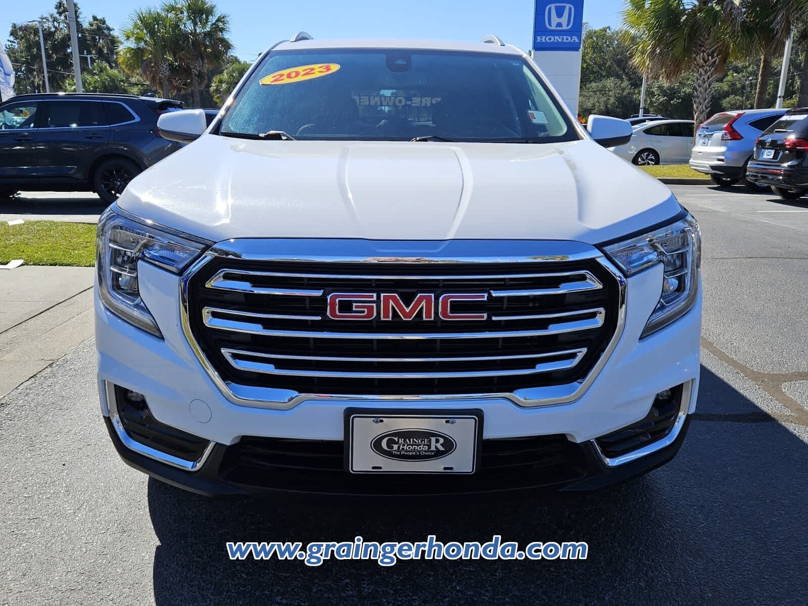 2023 GMC Terrain SLT