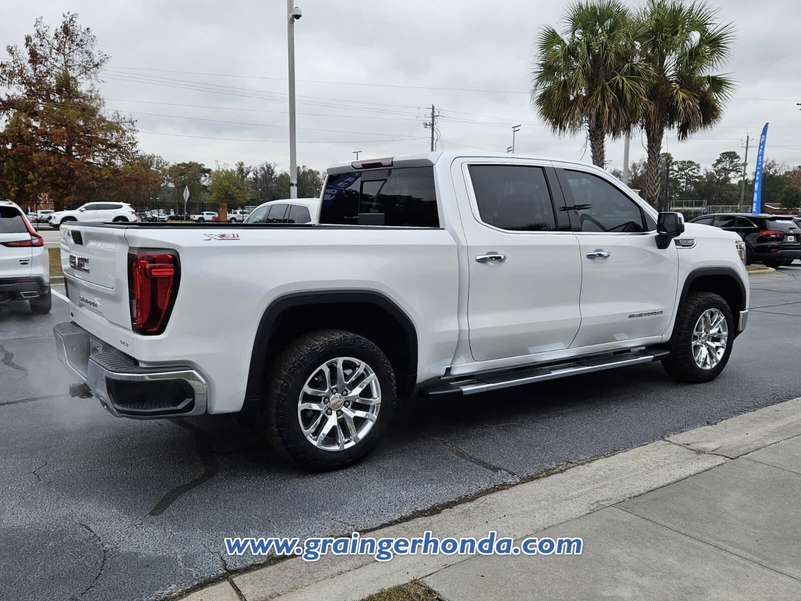 2020 GMC Sierra 1500 SLT