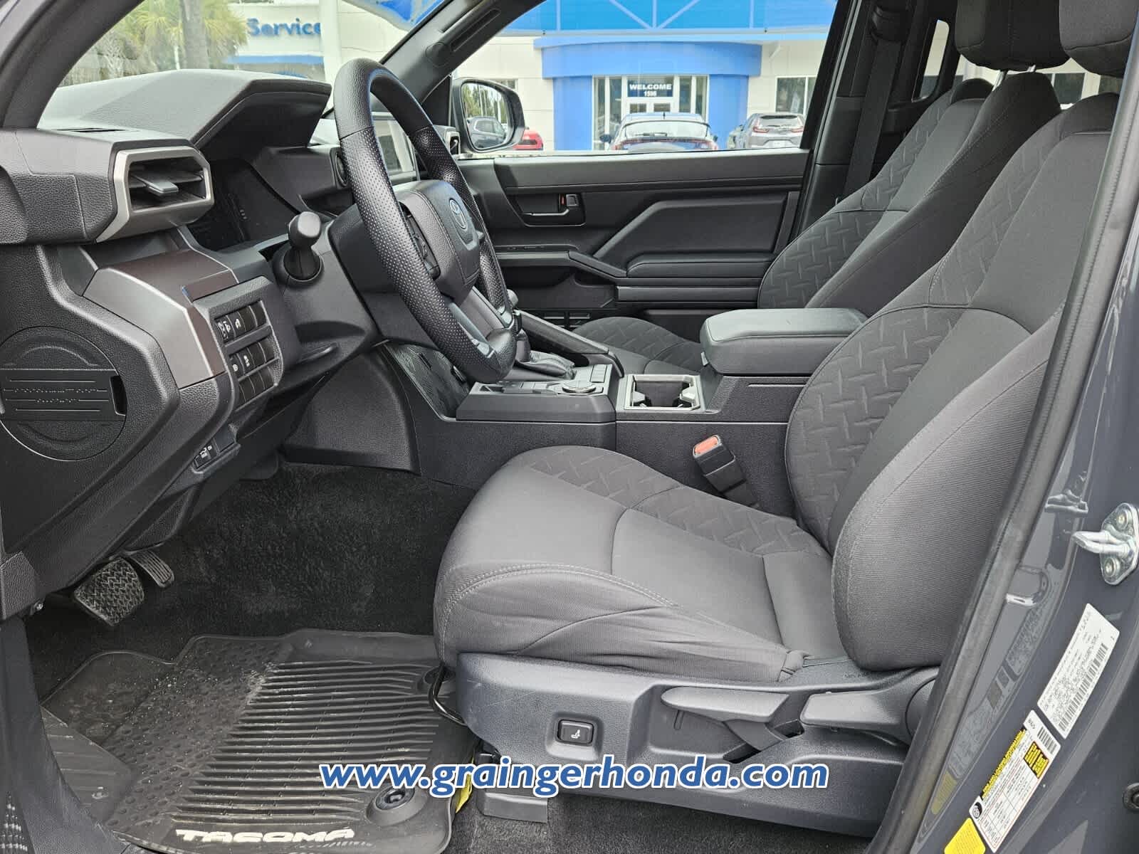 2025 Toyota Tacoma SR5