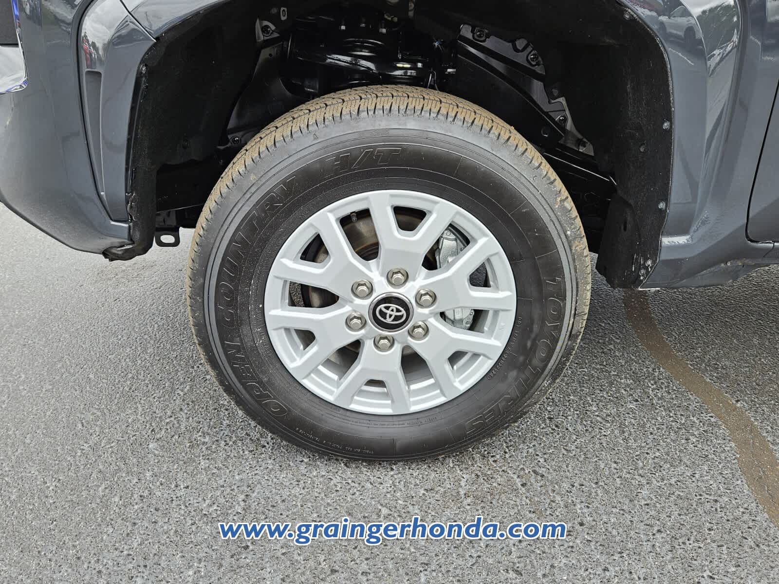 2025 Toyota Tacoma SR5