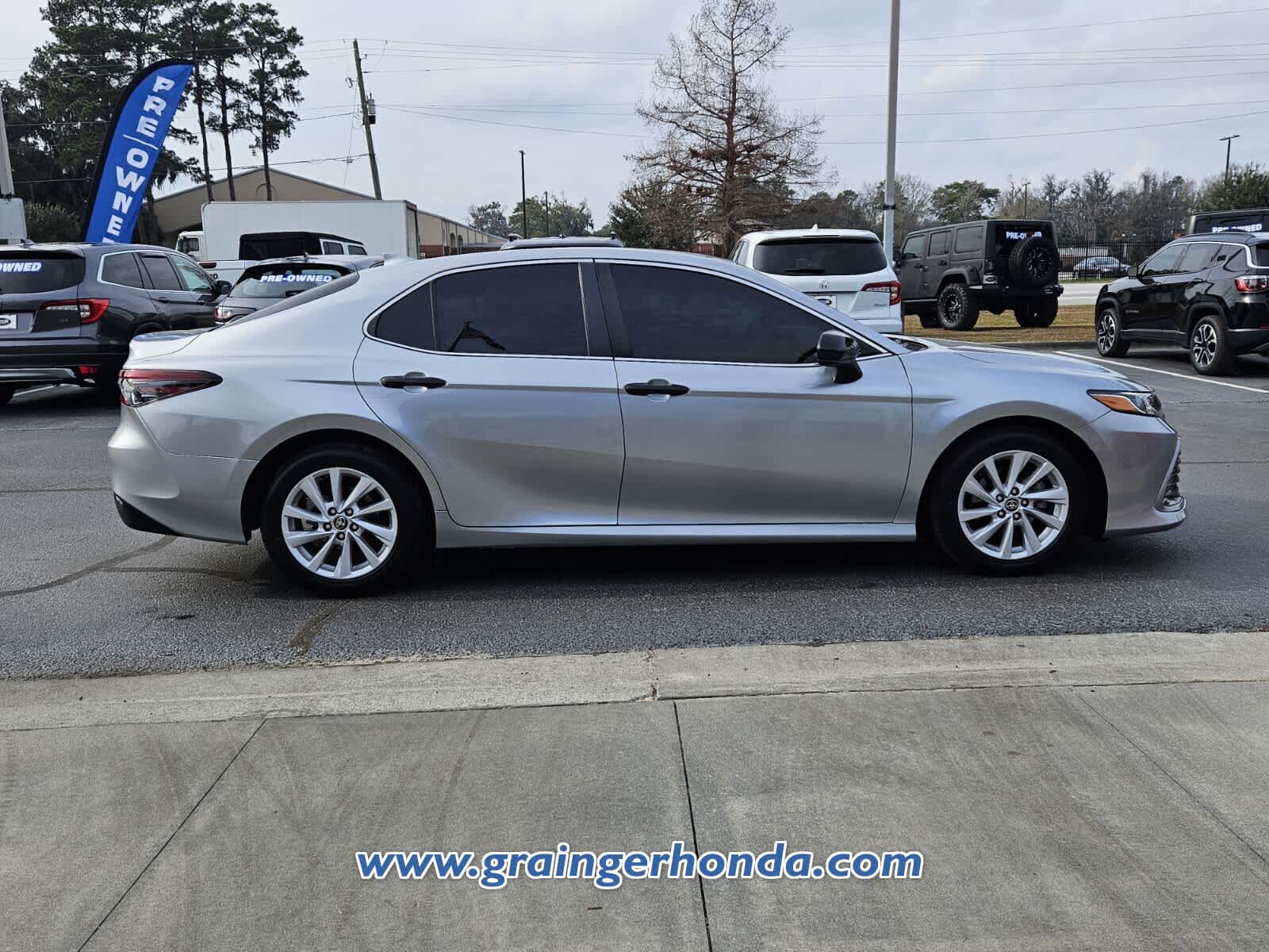 2022 Toyota Camry LE