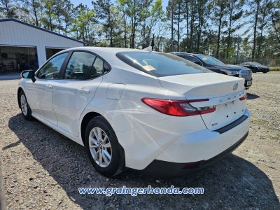 2025 Toyota Camry LE