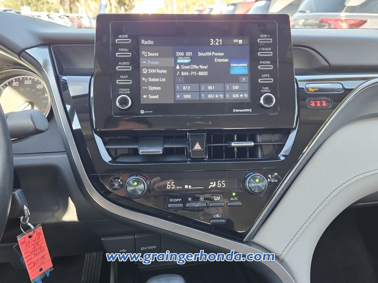 2024 Toyota Camry SE