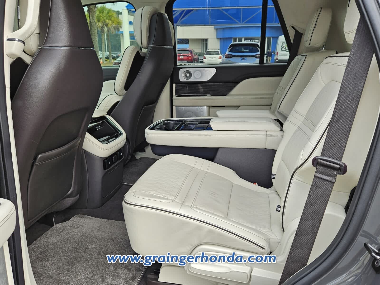 2022 Lincoln Navigator Black Label