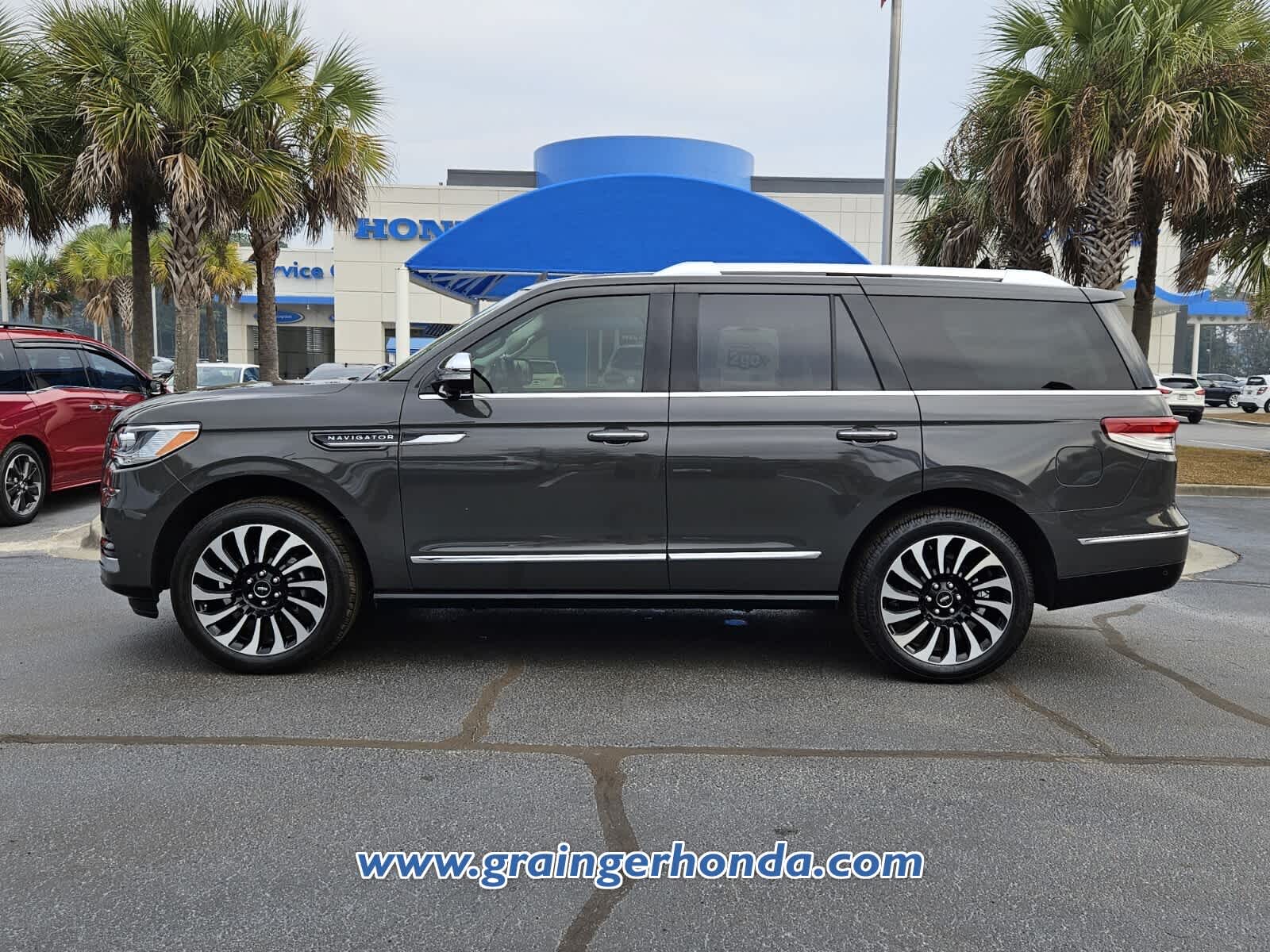 2022 Lincoln Navigator Black Label