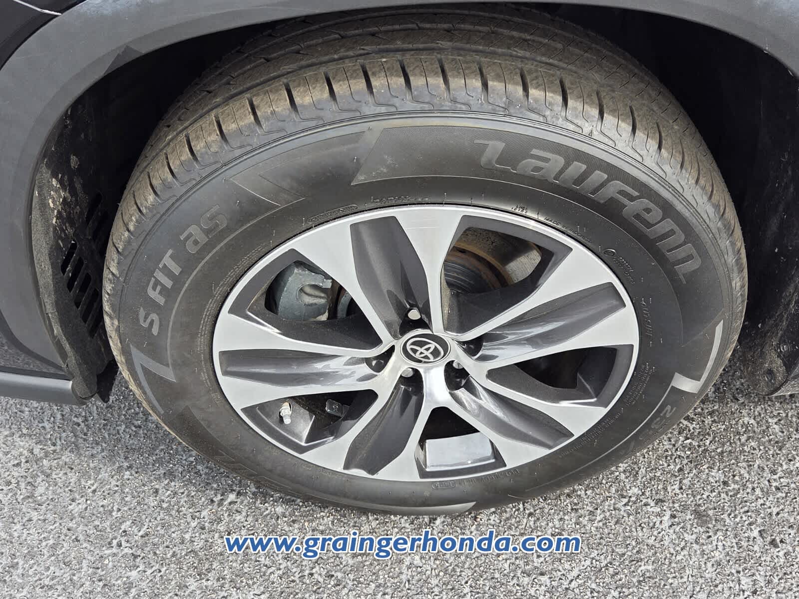 2023 Toyota Highlander XLE