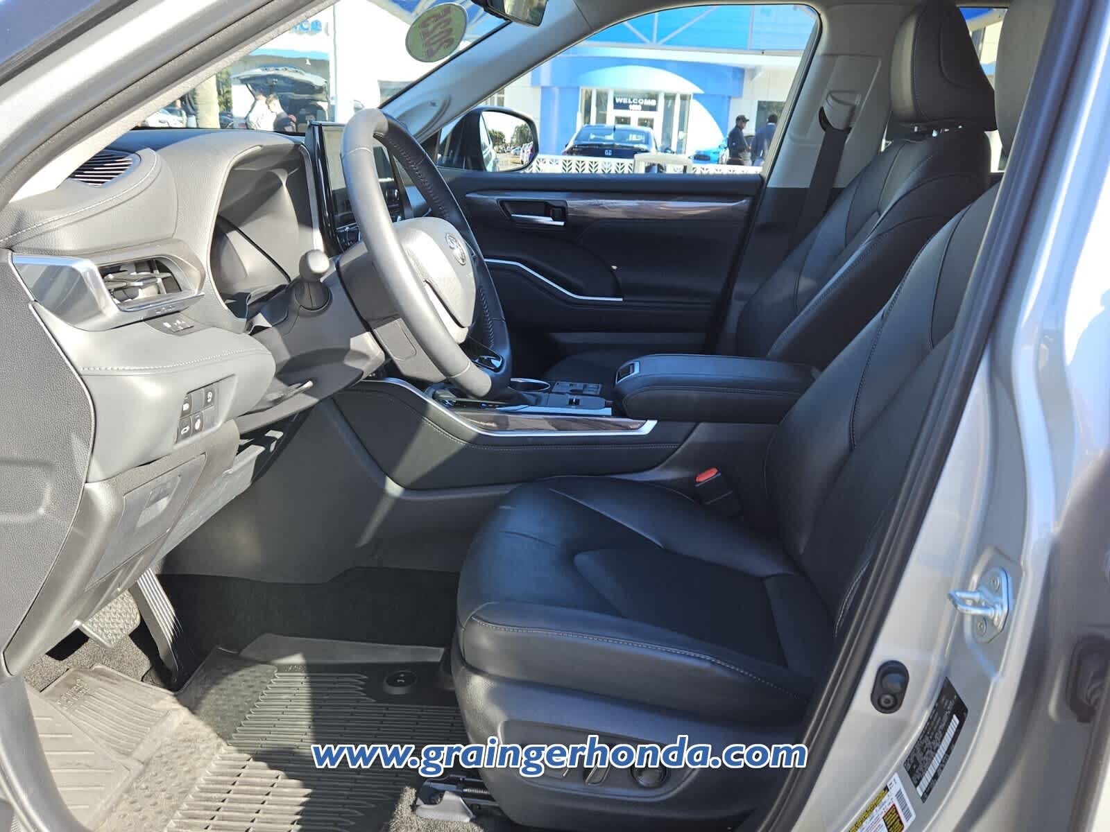 2025 Toyota Highlander Limited