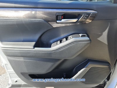 2025 Toyota Highlander Limited