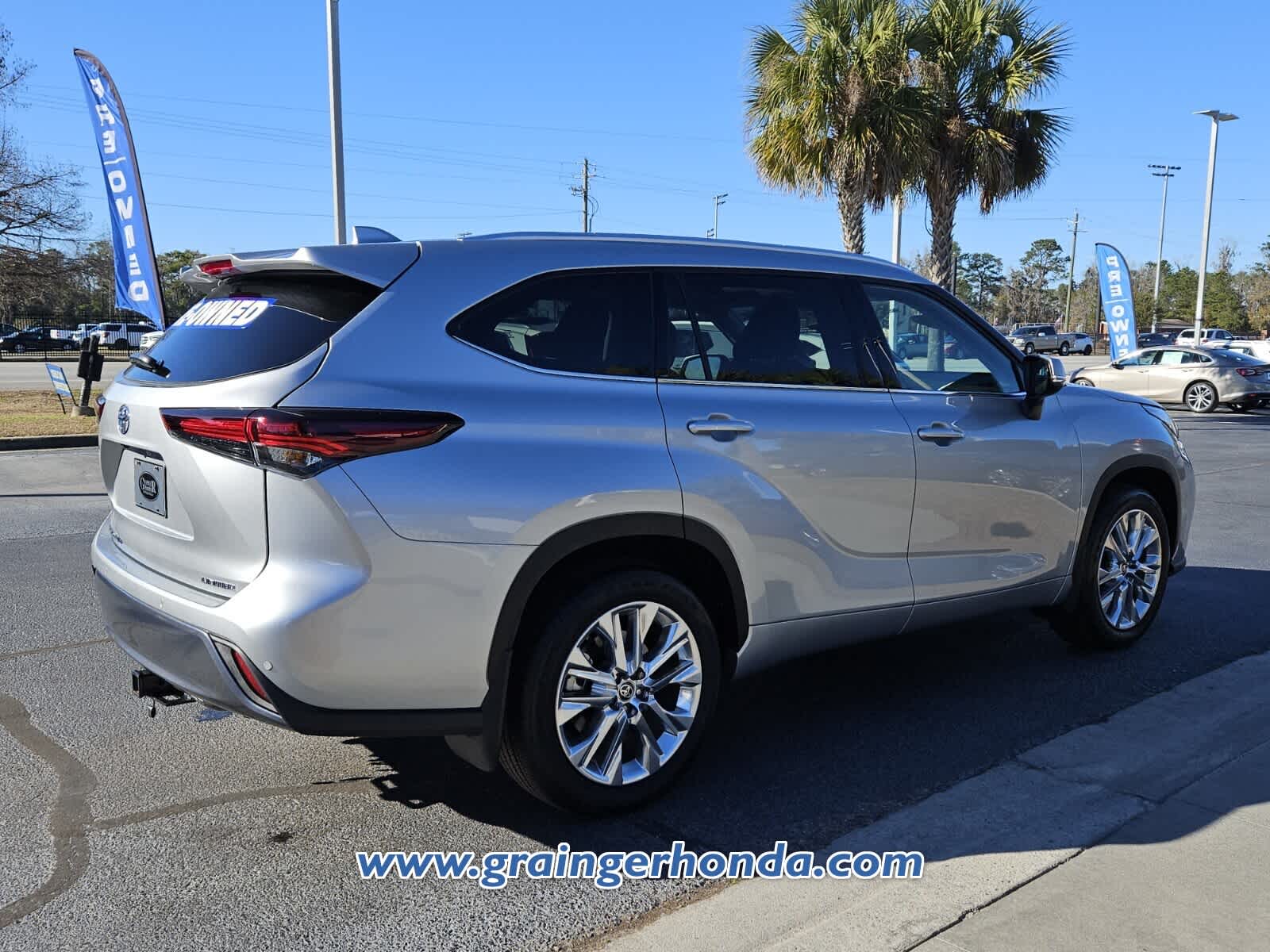 2025 Toyota Highlander Limited