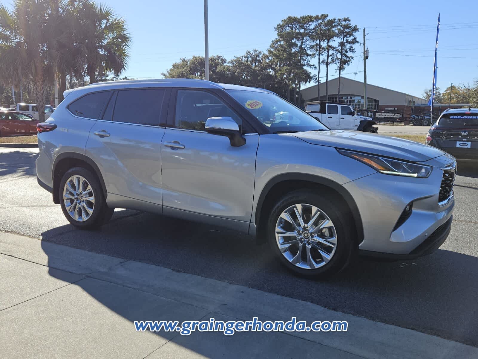 2025 Toyota Highlander Limited
