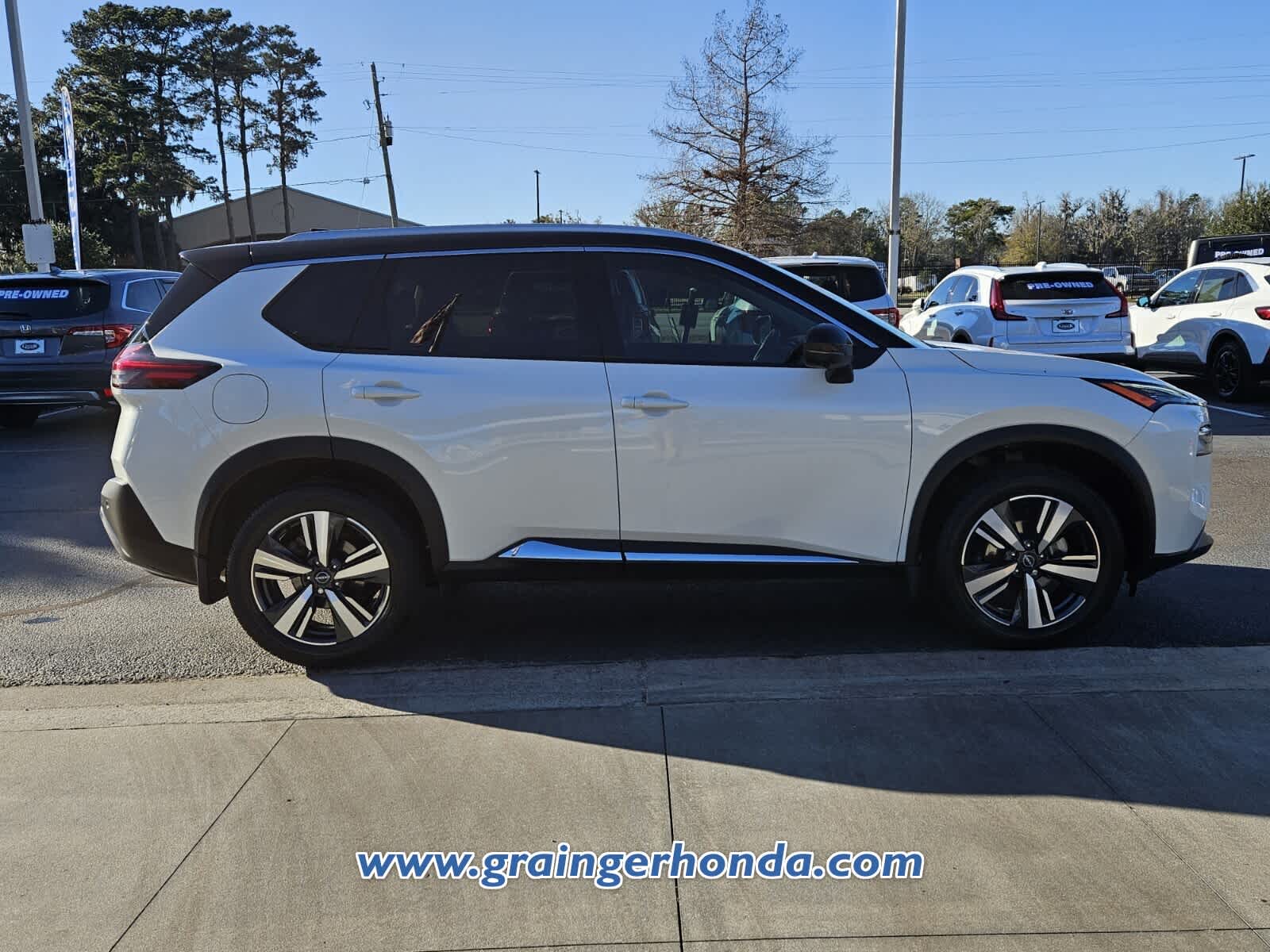 2023 Nissan Rogue SL