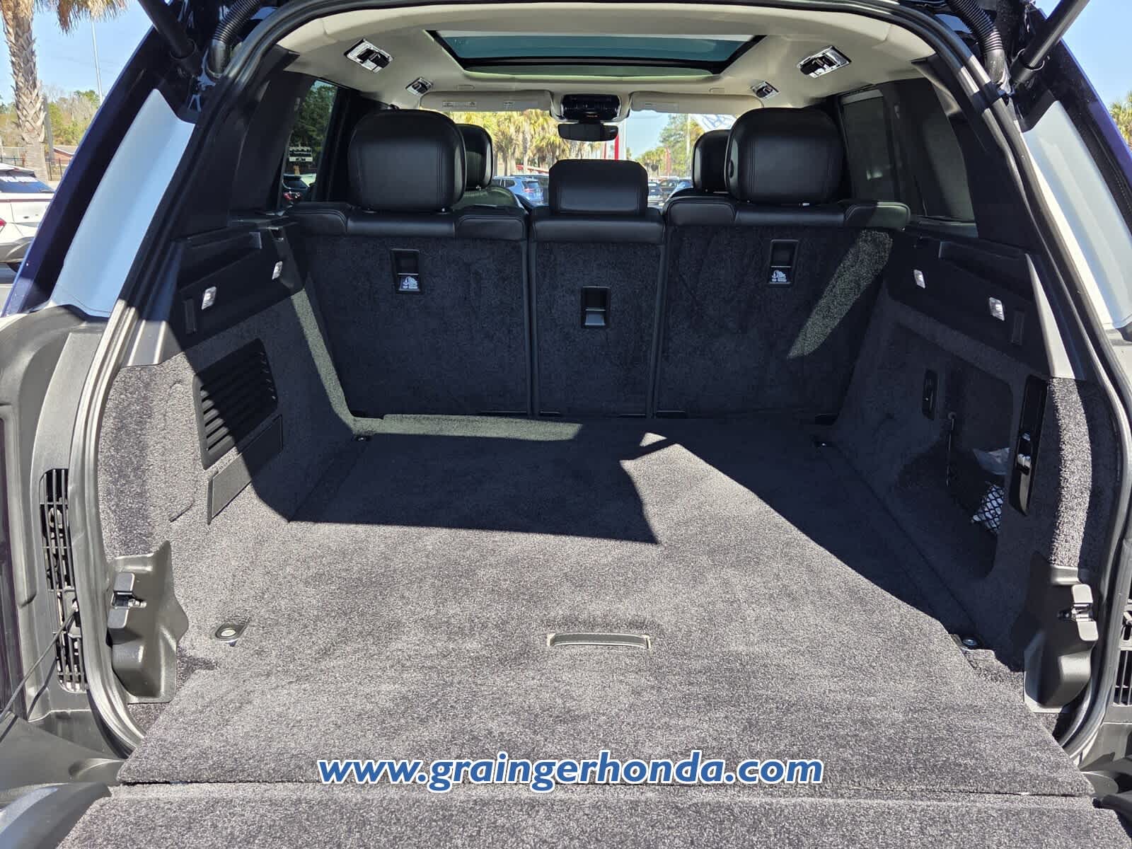 2023 Land Rover Range Rover SE