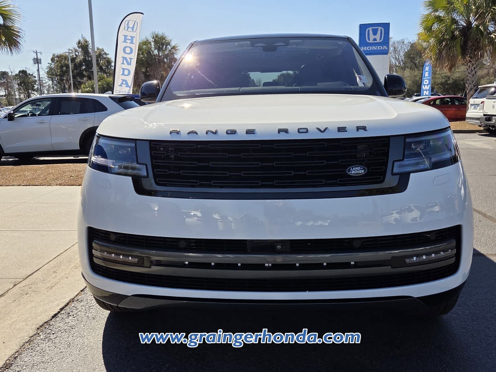 2023 Land Rover Range Rover SE