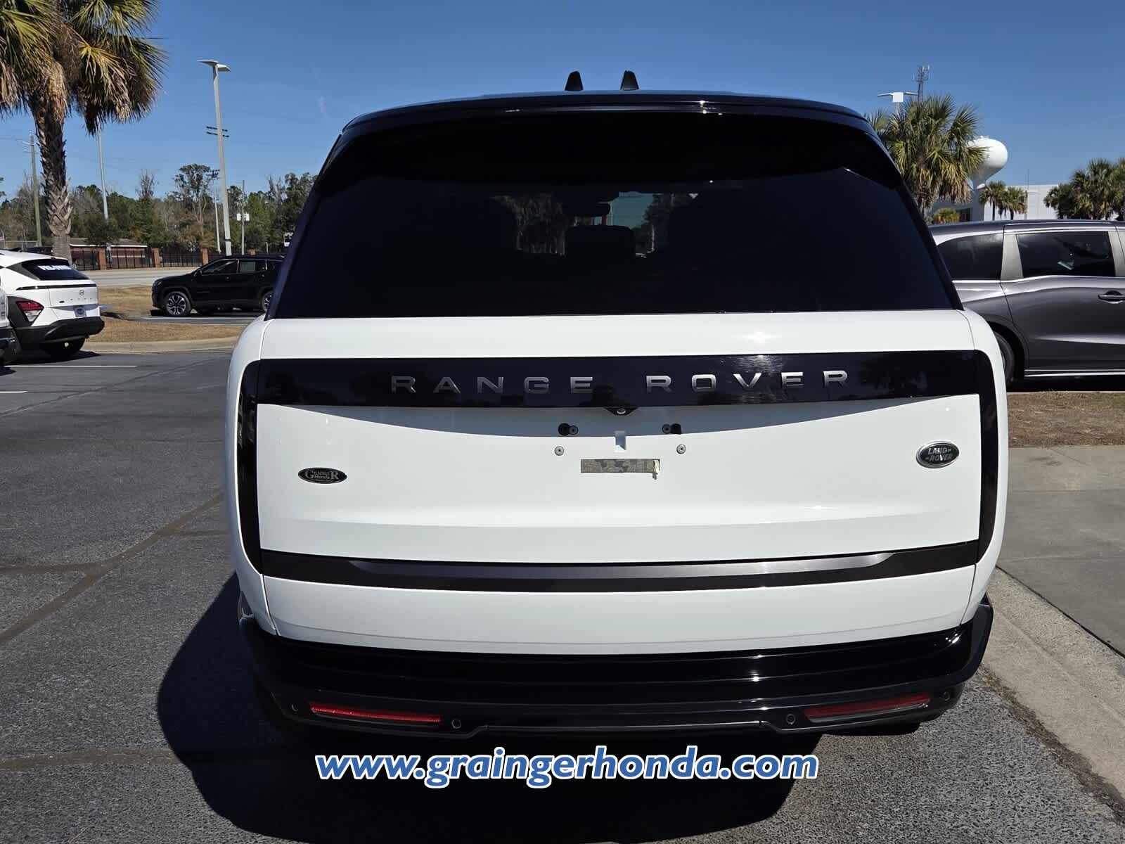 2023 Land Rover Range Rover SE