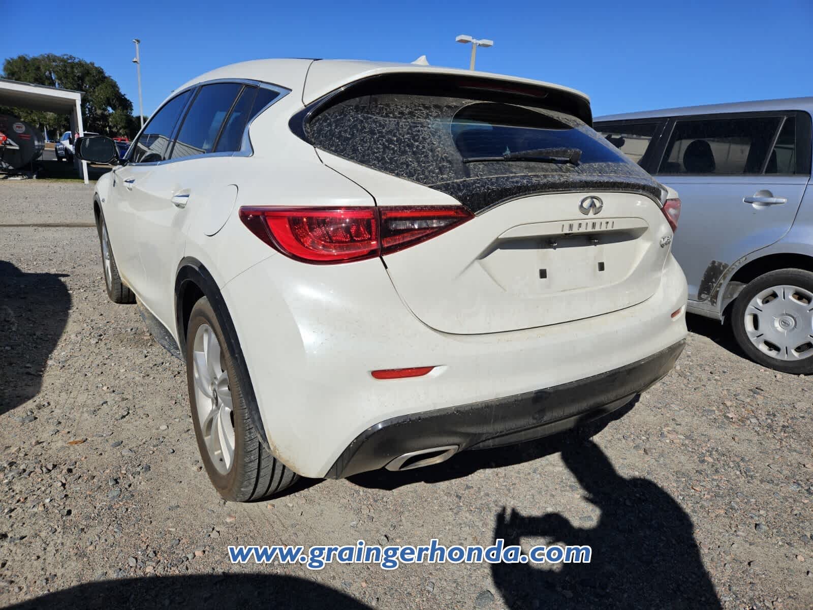 2018 INFINITI QX30 Base