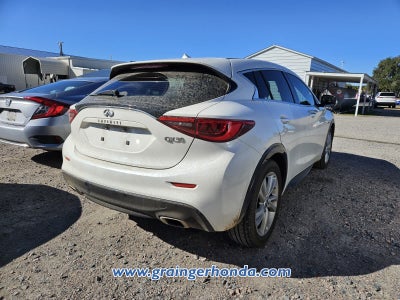 2018 INFINITI QX30 Base