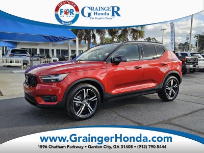 2021 Volvo XC40 R-Design