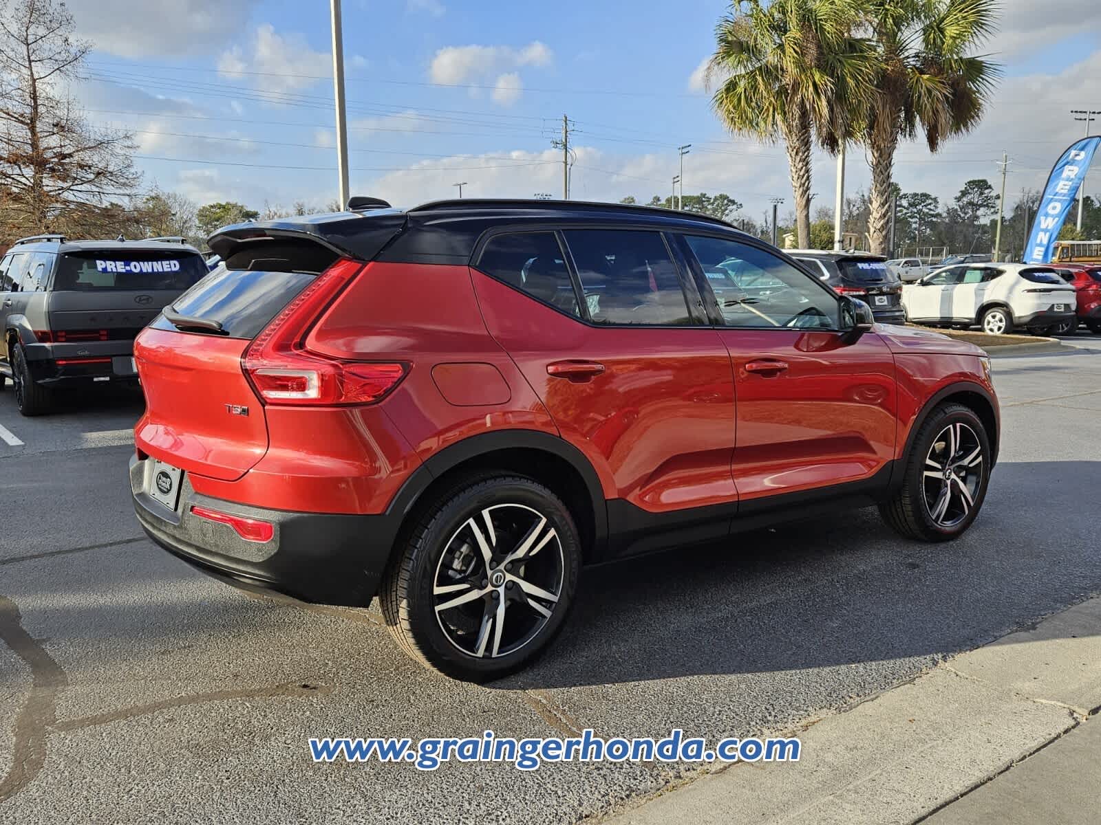 2021 Volvo XC40 R-Design