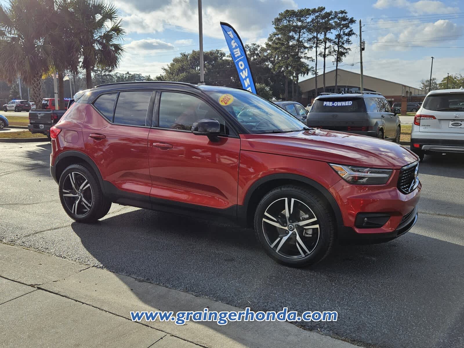2021 Volvo XC40 R-Design