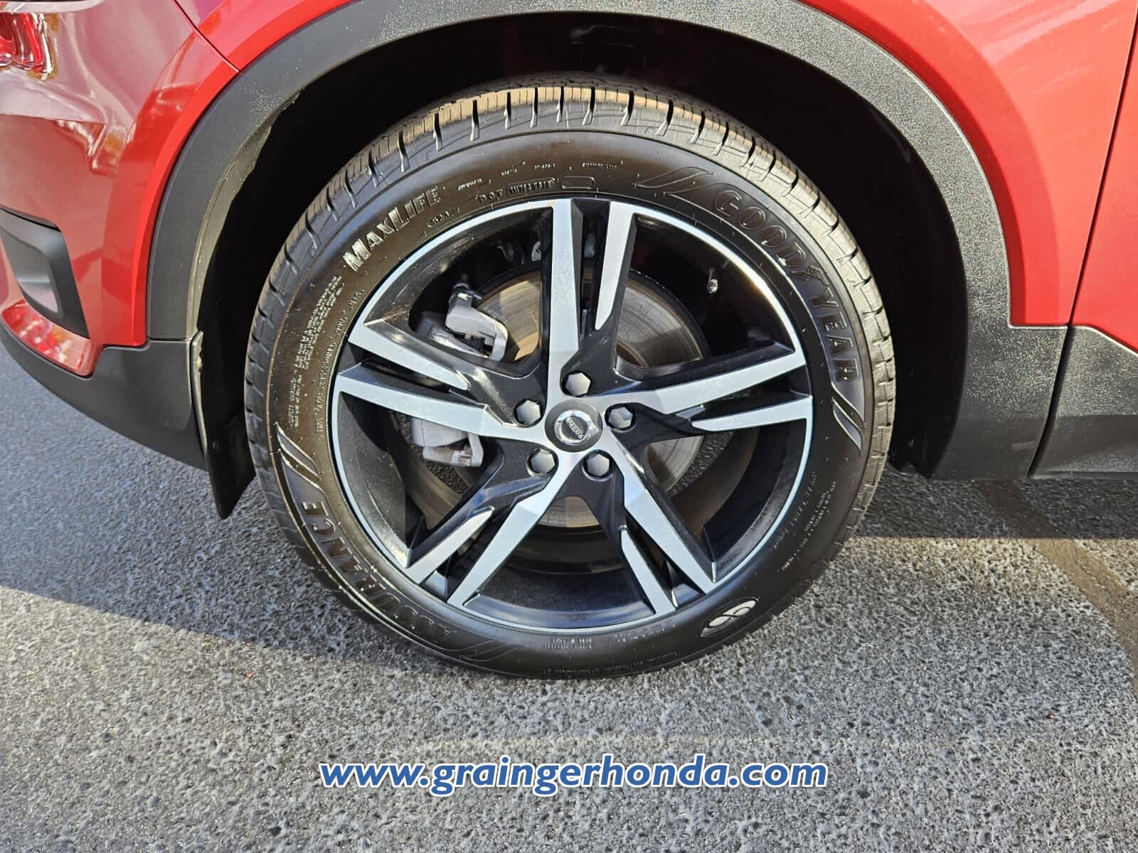 2021 Volvo XC40 R-Design